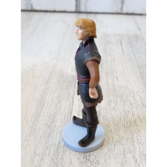 Kristoff Frozen 2 hand hip smile toy figure - Picture 3 of 6